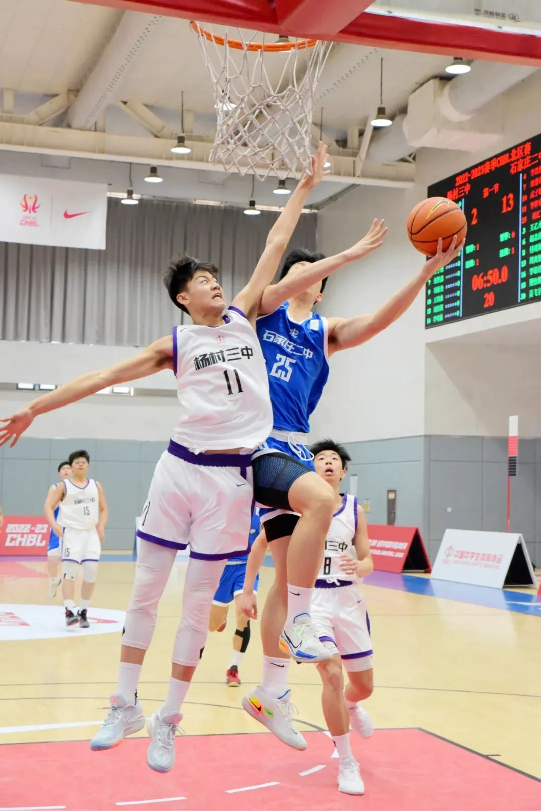 为什么大前锋在比赛中需要特别的体能训练?_2
